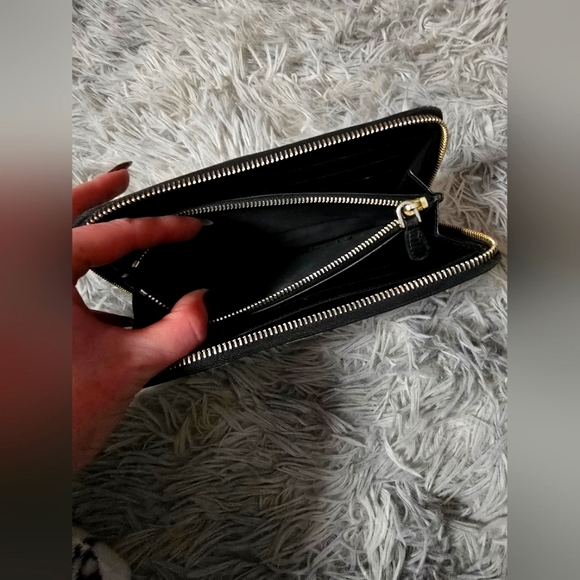 Prada Black Zip Around Long Wallet (GUC)(READ DESCRIPTION)(RIP IN POCKET) - Picture 3 of 6